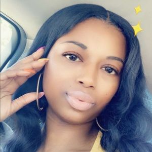 Meet your Posher, Sumitra